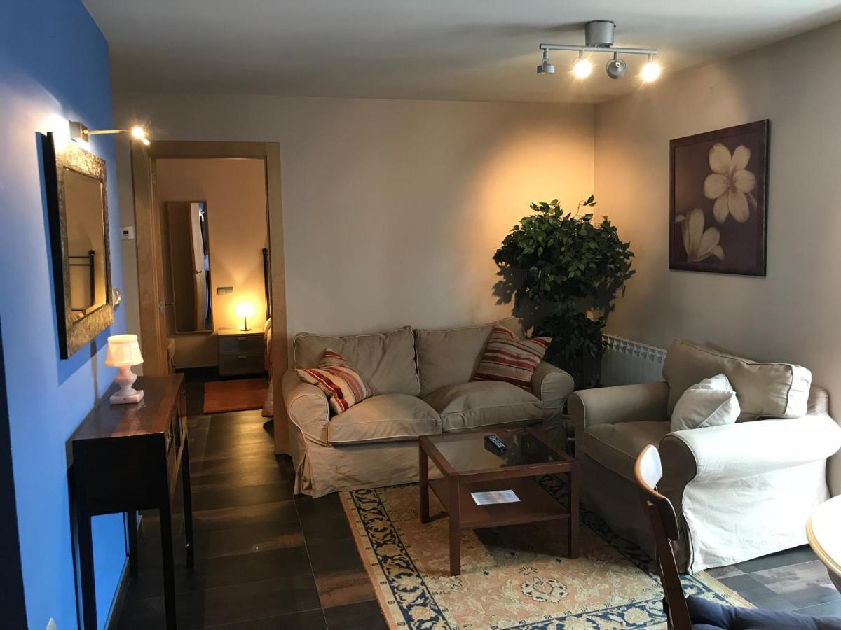 Apartamentos Ebro เรย์โนซา ภายนอก รูปภาพ